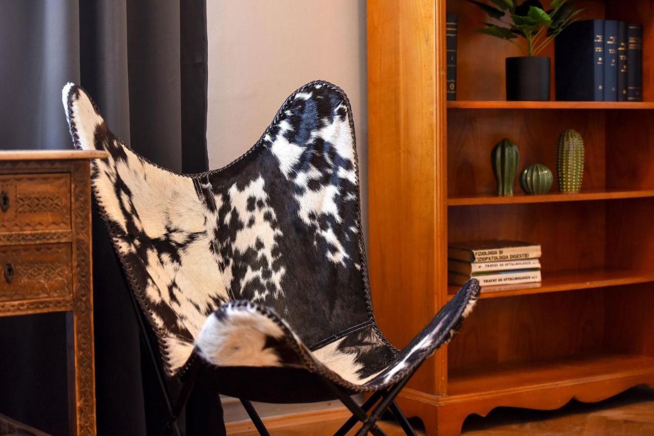Stylish & Spacious Apartment Near The Old Town - A Touch Of History, A Dash Of Modernity Bukareszt Zewnętrze zdjęcie