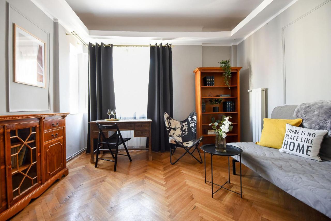Stylish & Spacious Apartment Near The Old Town - A Touch Of History, A Dash Of Modernity Bukareszt Zewnętrze zdjęcie