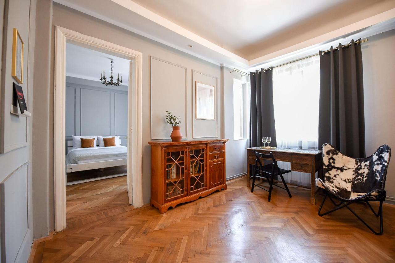 Stylish & Spacious Apartment Near The Old Town - A Touch Of History, A Dash Of Modernity Bukareszt Zewnętrze zdjęcie